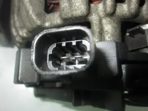 Foto de ALTERNADOR SAAB 9-3 BERLINA referencia 0124425040 foto 6