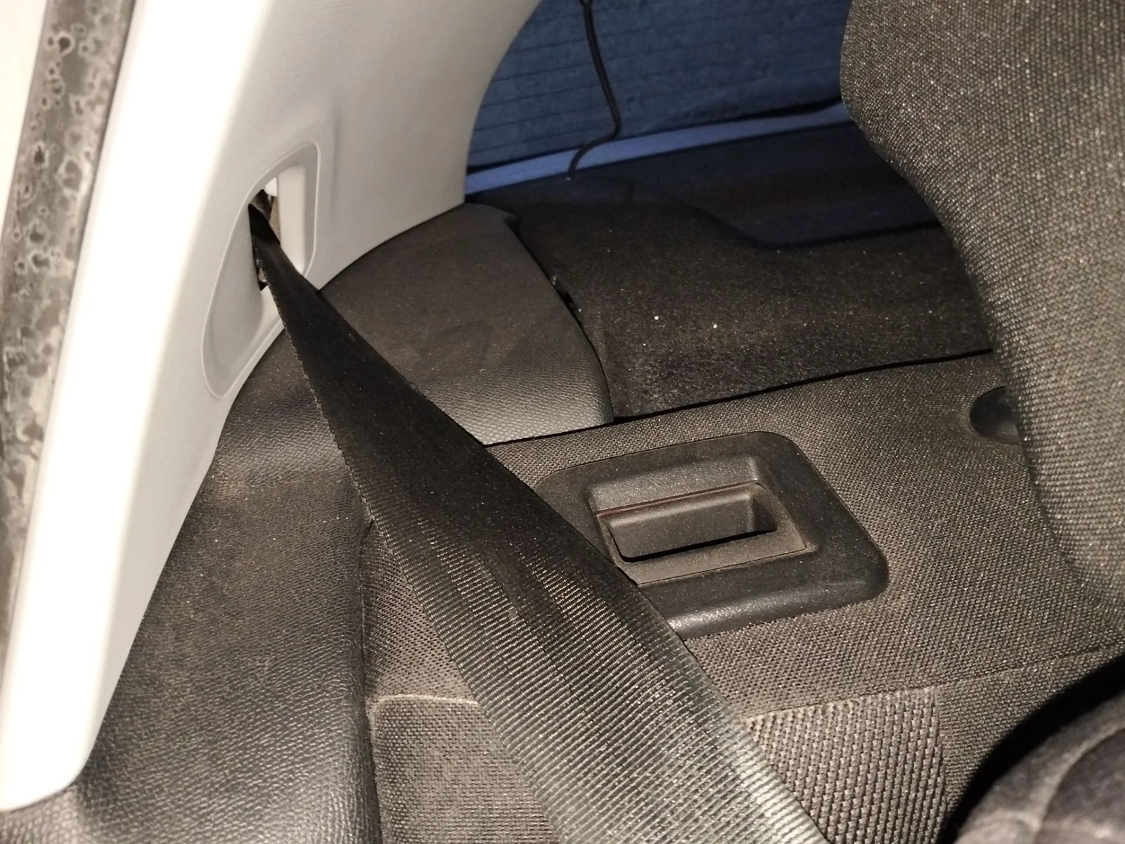Foto de CINTURON SEGURIDAD TRASERO DERECHO PEUGEOT 308