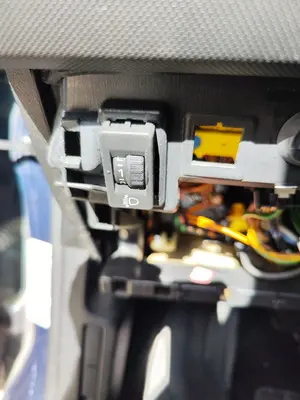 Foto de INTERRUPTOR PEUGEOT 308 1.6 16V (120 CV / 88 KW)