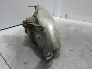 Foto de FARO DERECHO FORD FIESTA BERLINA (DX) 1.3 CAT (60 CV / 44 KW) referencia YS6113008AK foto 3