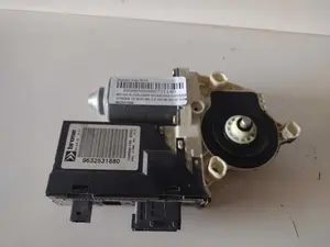 Foto de MOTOR ELEVALUNAS DELANTERO IZQUIERDO CITROEN C5 BERLINA referencia 9632531880 foto 1