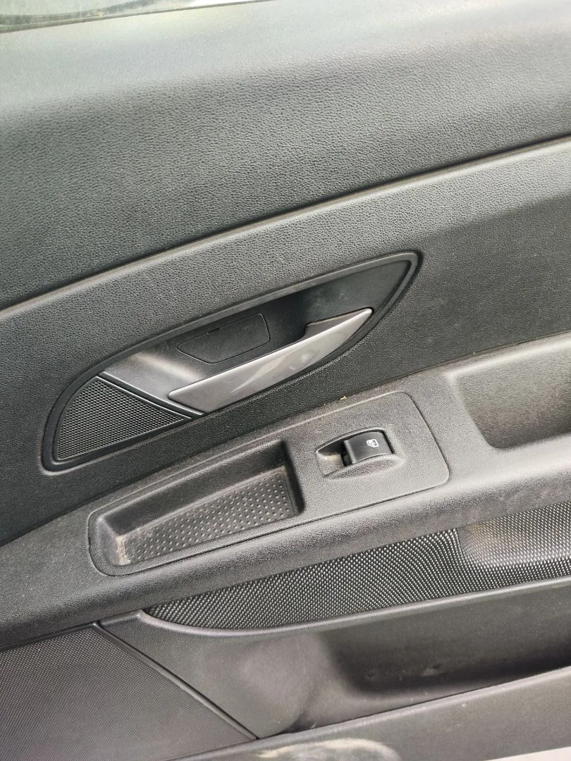 Foto de MANETA INTERIOR DELANTERA DERECHA FIAT GRANDE PUNTO (199) 1.4 (95 CV / 70 KW)
