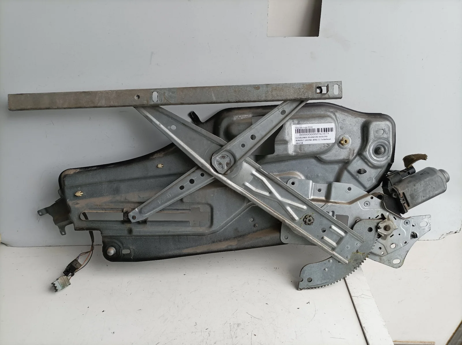 Foto de ELEVALUNAS DELANTERO DERECHO RENAULT LAGUNA (B56) referencia 400371B
