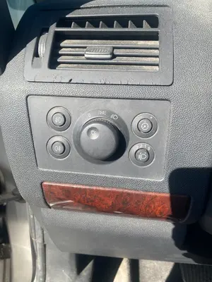 Foto de MANDO LUCES OPEL ZAFIRA B 1.9 CDTI (120 CV / 88 KW) referencia 13129642