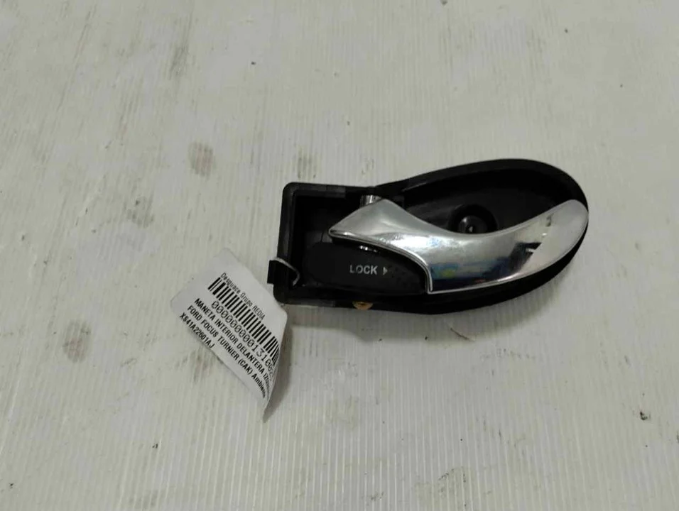 Foto de MANETA INTERIOR DELANTERA IZQUIERDA FORD FOCUS FAMILIAR (CAK) 1.6 16V CAT (101 CV / 74 KW) referencia XS41A22601AJ