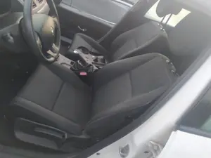Foto de AIRBAG LATERAL IZQUIERDO RENAULT MEGANE III BERLINA 5P 1.6 16V CAT (101 CV / 74 KW) referencia 985L16600R foto 4