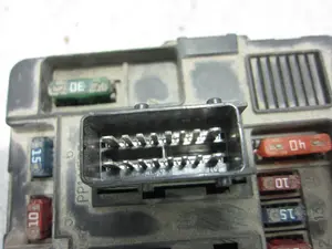 Foto de NO IDENTIFICADO CITROEN C3 referencia 964349888000 foto 2