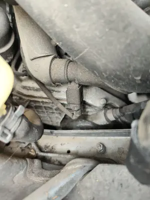 Foto de ALTERNADOR MERCEDES-BENZ CLASE B (BM 245) 2.0 CDI CAT (109 CV / 80 KW)
