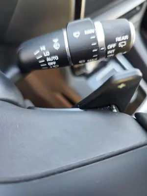 Foto de MANDO MULTIFUNCION JAGUAR F-PACE 3.0 V6 Diesel CAT (301 CV / 221 KW) referencia HK8313N064BB foto 3