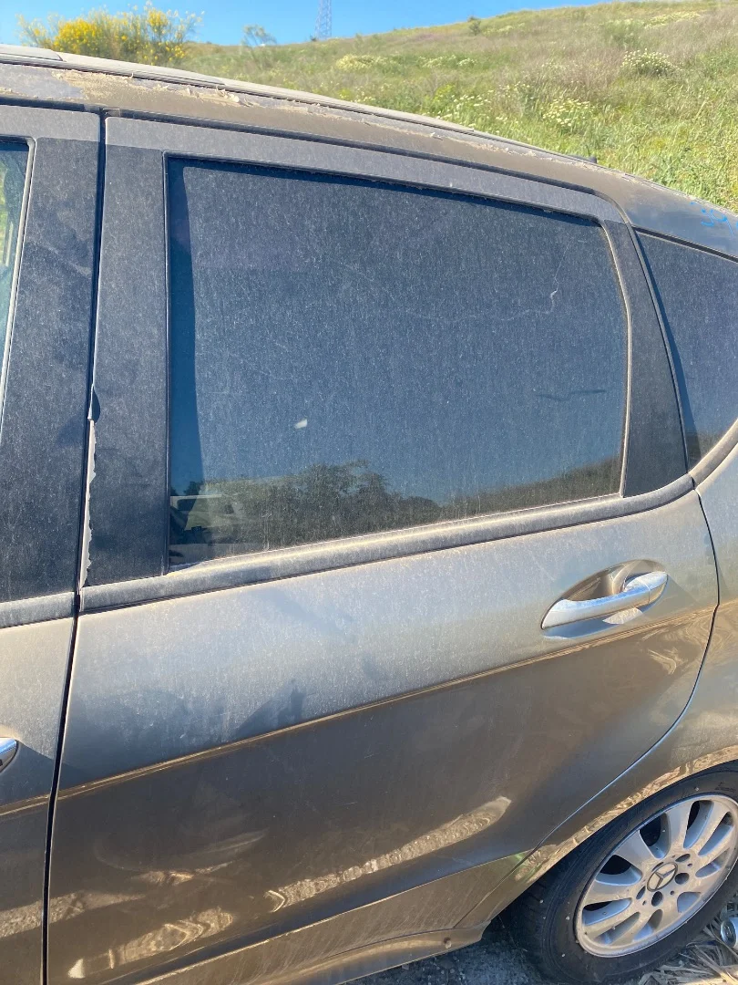Foto de PUERTA TRASERA IZQUIERDA MERCEDES-BENZ CLASE A (BM 169) 2.0 CDI CAT (109 CV / 80 KW) referencia A1697301905