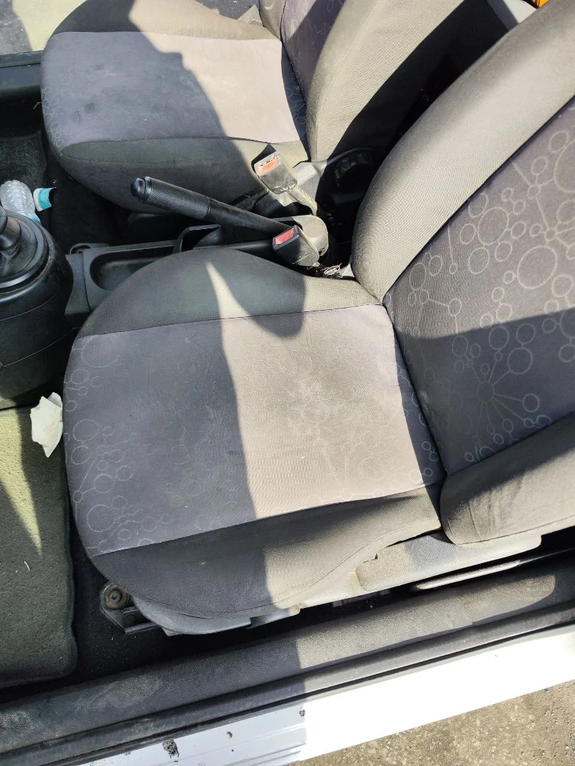 Foto de ASIENTO DELANTERO IZQUIERDO FORD FIESTA (CBK) 1.4 TDCi CAT (68 CV / 50 KW)