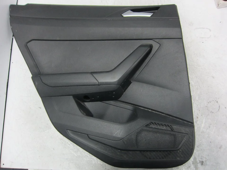 Foto de GUARNECIDO PUERTA TRASERA IZQUIERDA VOLKSWAGEN POLO VI (AW1)(08.2017) 1.0 (65 CV / 48 KW) referencia 2G6867211N