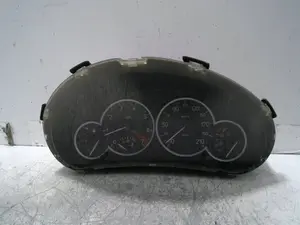 Foto de CUADRO INSTRUMENTOS PEUGEOT 206 BERLINA 4-PT. 1.4  (75 CV / 55 KW) referencia 9656696680