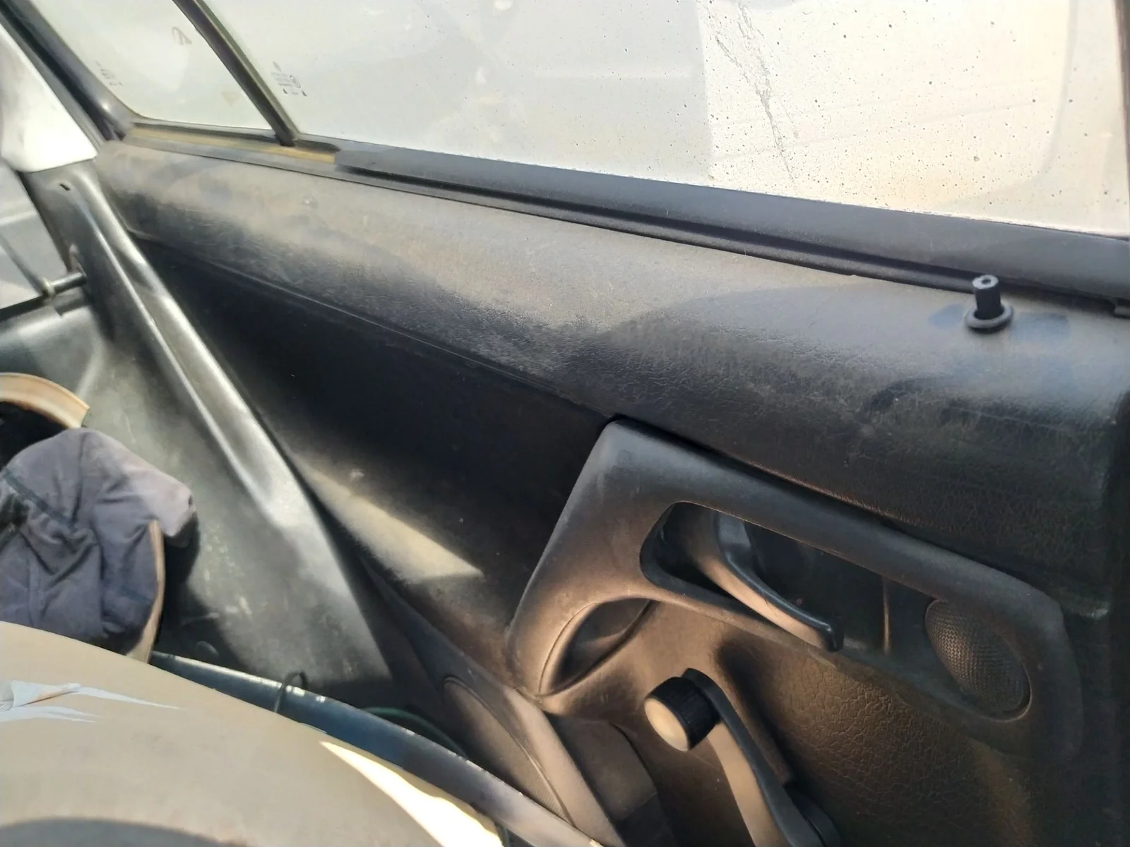 Foto de ELEVALUNAS TRASERO IZQUIERDO VOLKSWAGEN GOLF III (1H1)(11.1991) 2.0 (116 CV / 85 KW) referencia 1H4839401E
