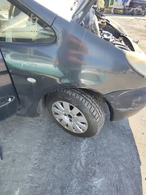 Foto de ALETA DELANTERA DERECHA CITROEN XSARA PICASSO 1.6 HDi CAT (9HY / DV6TED4) (109 CV / 80 KW)