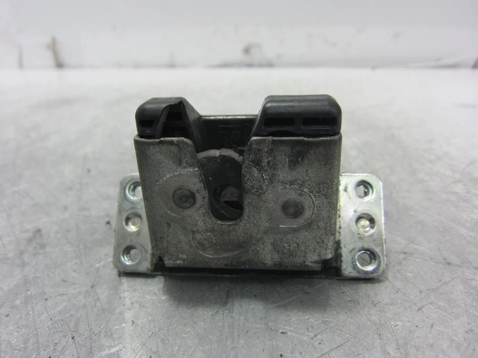 Foto de CERRADURA MALETERO / PORTON OPEL MERIVA 1.4 16V (90 CV / 66 KW)