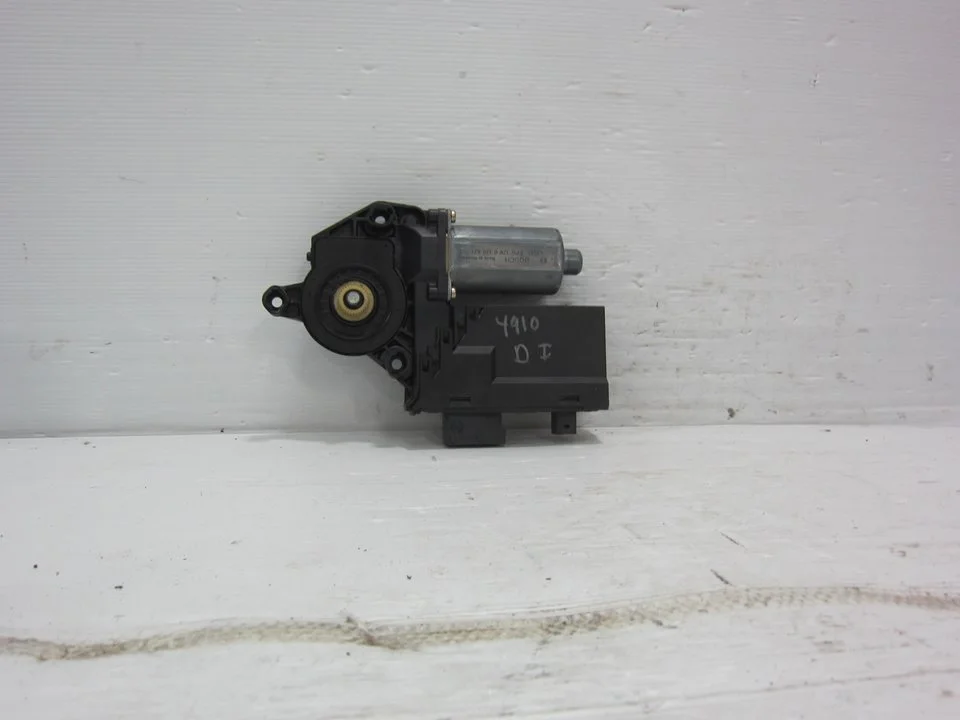 Foto de ELEVALUNAS DELANTERO IZQUIERDO PEUGEOT 307 (S1)(04.2001) 1.6 16V CAT (109 CV / 80 KW) referencia 0130821767