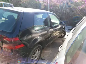 Foto de TAPA EXTERIOR COMBUSTIBLE VOLKSWAGEN GOLF IV BERLINA (1J1)(10.1997) 1.6 16V (105 CV / 77 KW) referencia 1J6809857F FKZ