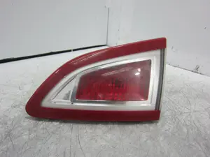 Foto de PILOTO TRASERO DERECHO INTERIOR RENAULT SCENIC III (JZ) 1.5 dCi Diesel FAP (106 CV / 78 KW) referencia 2655550018R