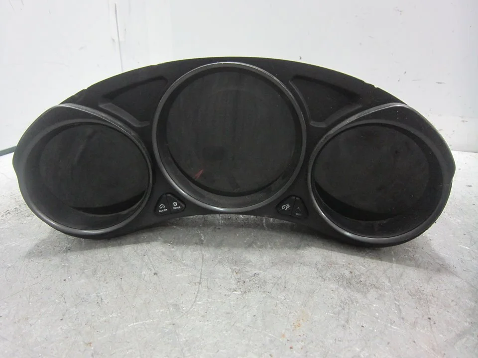 Foto de CUADRO INSTRUMENTOS CITROEN C4 BERLINA 1.6 HDi FAP (112 CV / 82 KW) referencia 9675167180