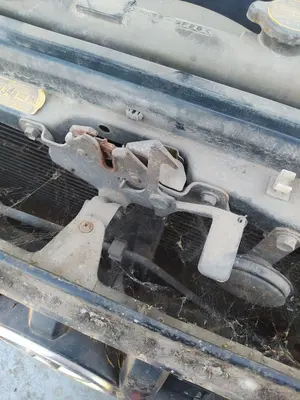 Foto de CERRADURA CAPO TOYOTA LAND CRUISER (J9) 3.0 Turbodiesel (125 CV / 92 KW)