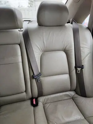 Foto de ASIENTO TRASERO MEDIO VOLVO S80 BERLINA 2.4 Diesel (131 CV / 96 KW) foto 3