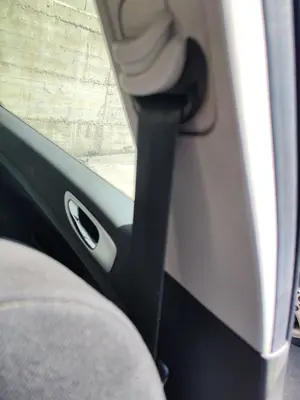 Foto de CINTURON SEGURIDAD DELANTERO IZQUIERDO PEUGEOT 307 BERLINA (S2) 1.4 16V CAT (KFU / ET3J4) (88 CV / 65 KW)