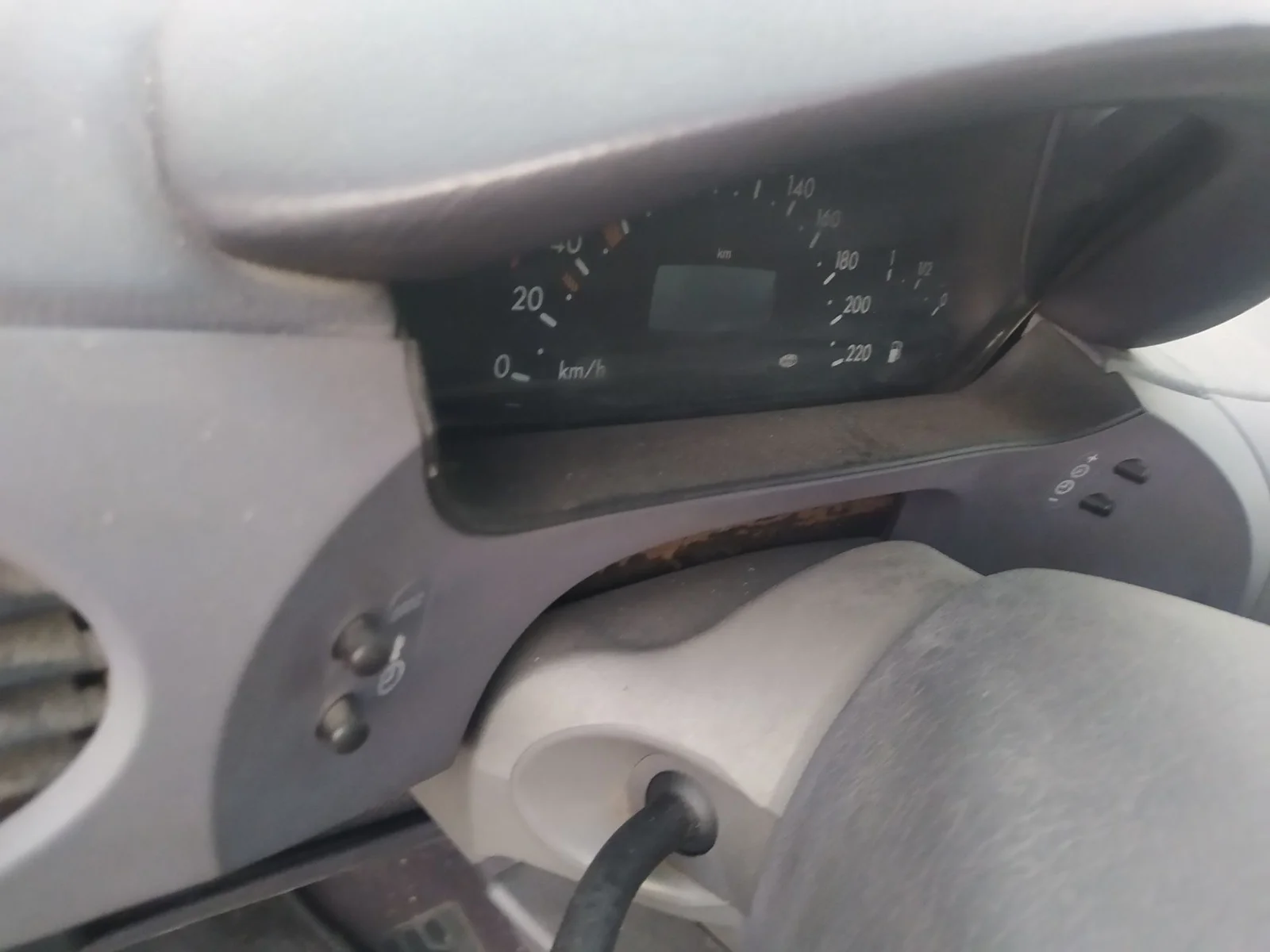 Foto de CUADRO INSTRUMENTOS MERCEDES-BENZ CLASE A (BM 168) 1.4 CAT (82 CV / 60 KW)