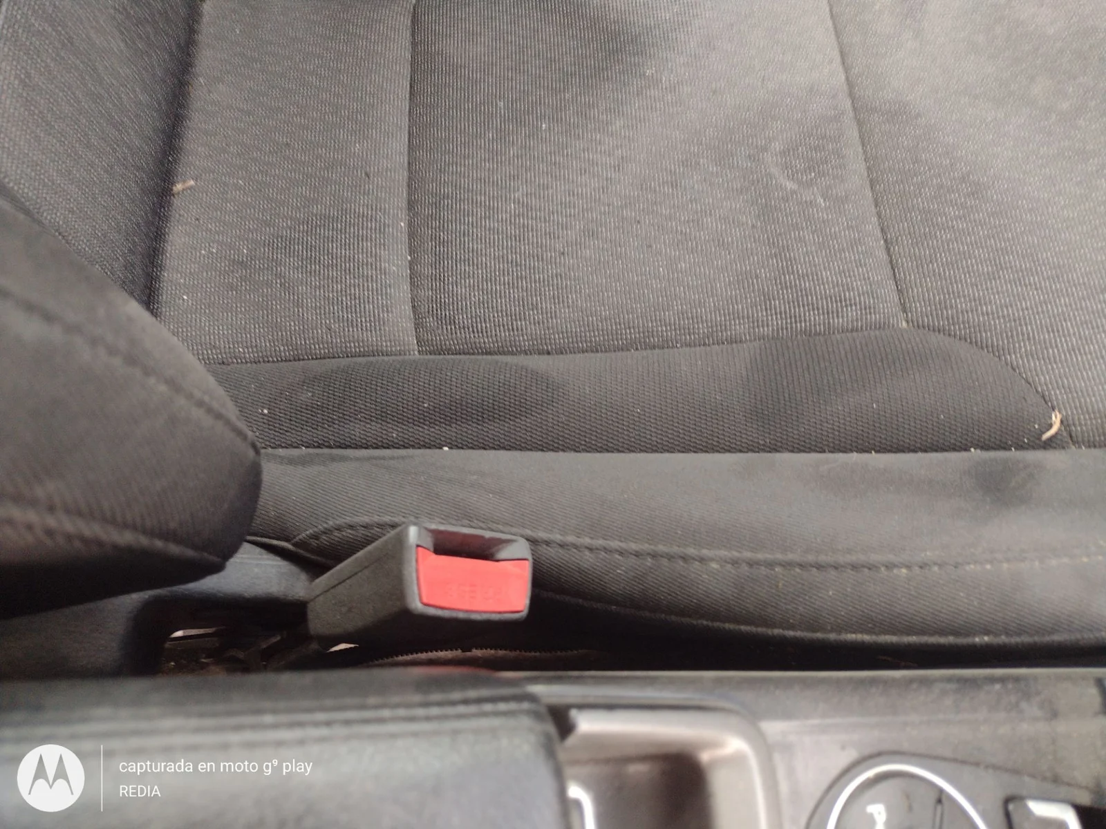 Foto de ENGANCHE CINTURON DELANTERO IZQUIERDO HYUNDAI I40 (VF) 1.7 CRDi CAT (136 CV / 100 KW)