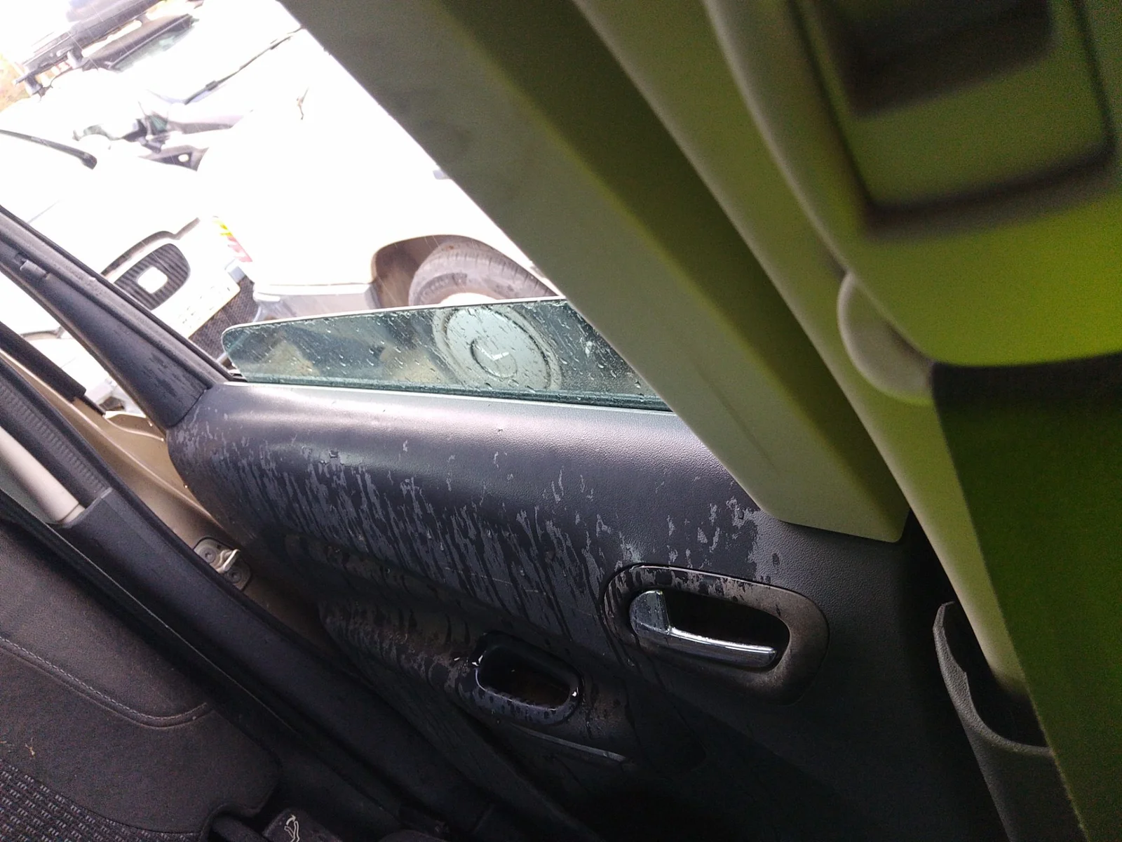 Foto de LUNA TRASERA IZQUIERDA CITROEN C3 PICASSO 1.6 16V (120 CV / 88 KW)