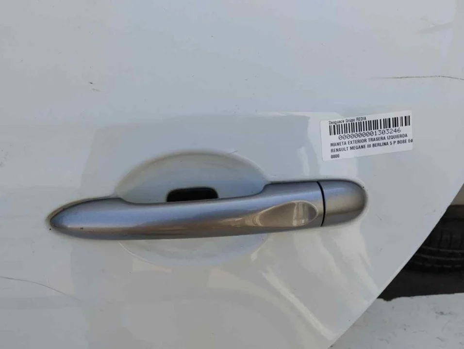 Foto de MANETA EXTERIOR TRASERA IZQUIERDA RENAULT MEGANE III BERLINA 5P 1.2 TCE (132 CV / 97 KW)