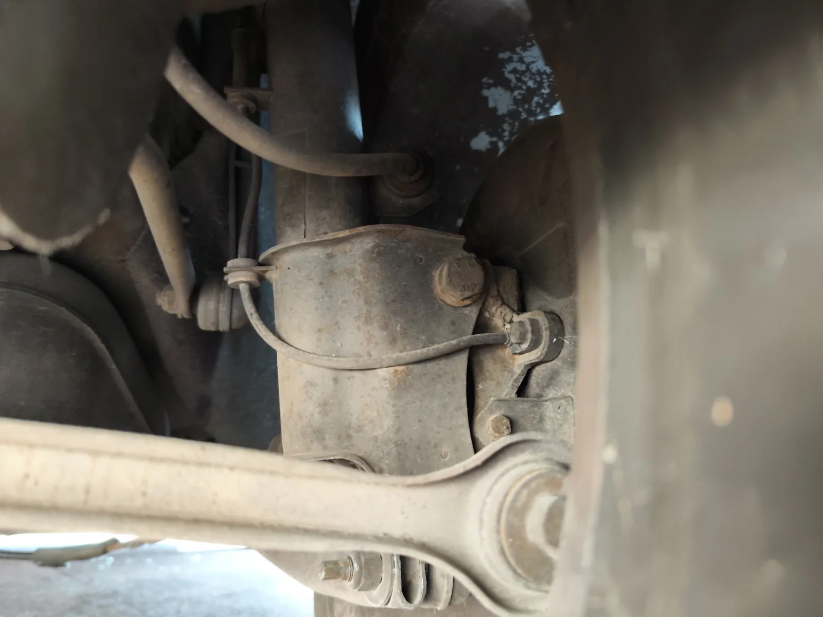 Foto de BIELETA ESTABILIZADORA TRASERA DERECHA ALFA ROMEO 147 (190) 1.9 JTD CAT (110 CV / 81 KW)