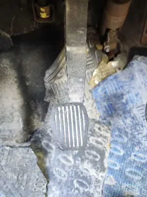 Foto de PEDAL EMBRAGUE FORD FOCUS CABRIO (CA5) 2.0 TDCi CAT (136 CV / 100 KW)