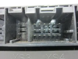 Foto de CAJA RELES / FUSIBLES SEAT IBIZA (6L1) 1.9 SDI (64 CV / 47 KW) referencia 6Q1937049D foto 2