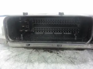 Foto de CENTRALITA MOTOR UCE VOLKSWAGEN POLO IV (9N3) 1.4 FSI (86 CV / 63 KW) referencia 036906034KA foto 3