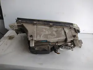 Foto de FARO DERECHO SKODA OCTAVIA BERLINA (1U2) 1.9 TDI (90 CV / 66 KW) referencia 1U1941018P foto 5