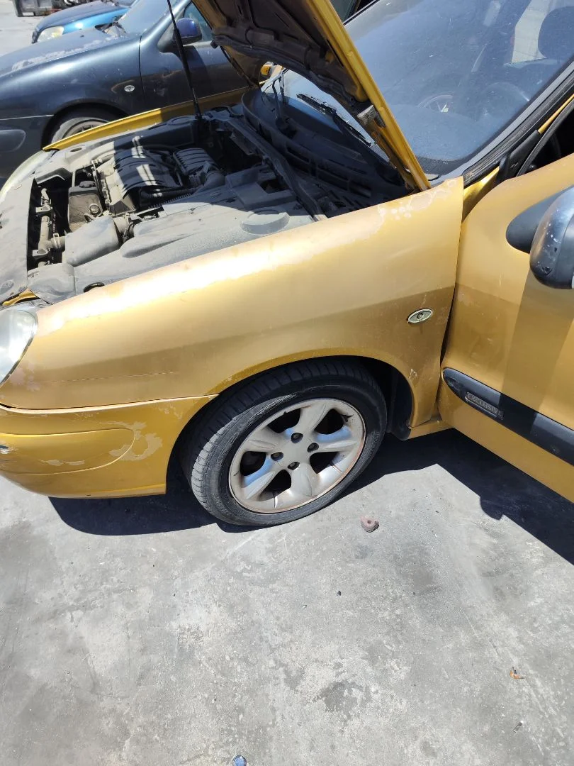Foto de ALETA DELANTERA IZQUIERDA CITROEN XSARA BERLINA 1.6 16V CAT (NFU / TU5JP4) (109 CV / 80 KW) referencia 7840L0