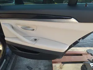 Foto de GUARNECIDO PUERTA TRASERA DERECHA BMW SERIE 5 TOURING (F11) 2.0 Turbodiesel (218 CV / 160 KW)