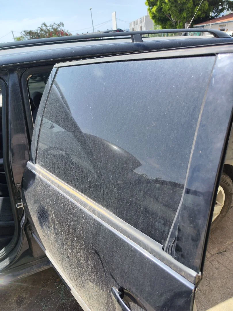 Foto de LUNA TRASERA IZQUIERDA VOLKSWAGEN PASSAT VARIANT (3B5) 1.9 TDI (110 CV / 81 KW) referencia 3B9845025