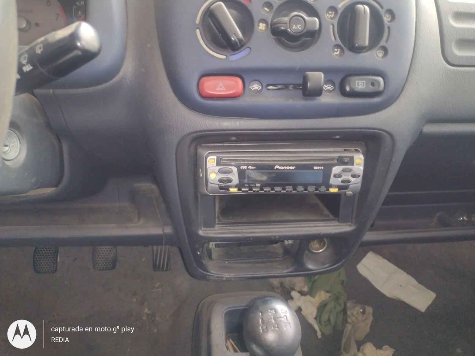 Foto de SISTEMA AUDIO / RADIO CD SUZUKI IGNIS (RG/FH) 1.3 CAT (83 CV / 61 KW)