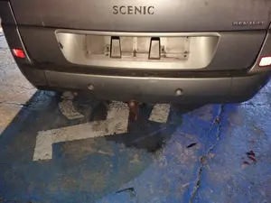 Foto de REFUERZO PARAGOLPES TRASERO RENAULT SCENIC II (JM)