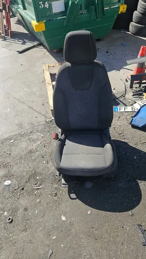 Foto de ASIENTO DELANTERO IZQUIERDO OPEL CROSSLAND X 1.2  (110 CV / 81 KW)