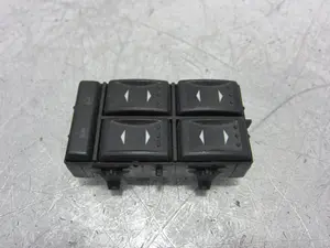 Foto de MANDO ELEVALUNAS DELANTERO IZQUIERDO FORD MONDEO BERLINA (GE) 3.0 V6 24V CAT (226 CV / 166 KW) referencia 3S7T14A132BA foto 5