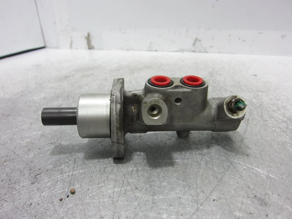 Foto de BOMBA FRENO RENAULT MODUS I 1.4 16V (98 CV / 72 KW) referencia 7701208398