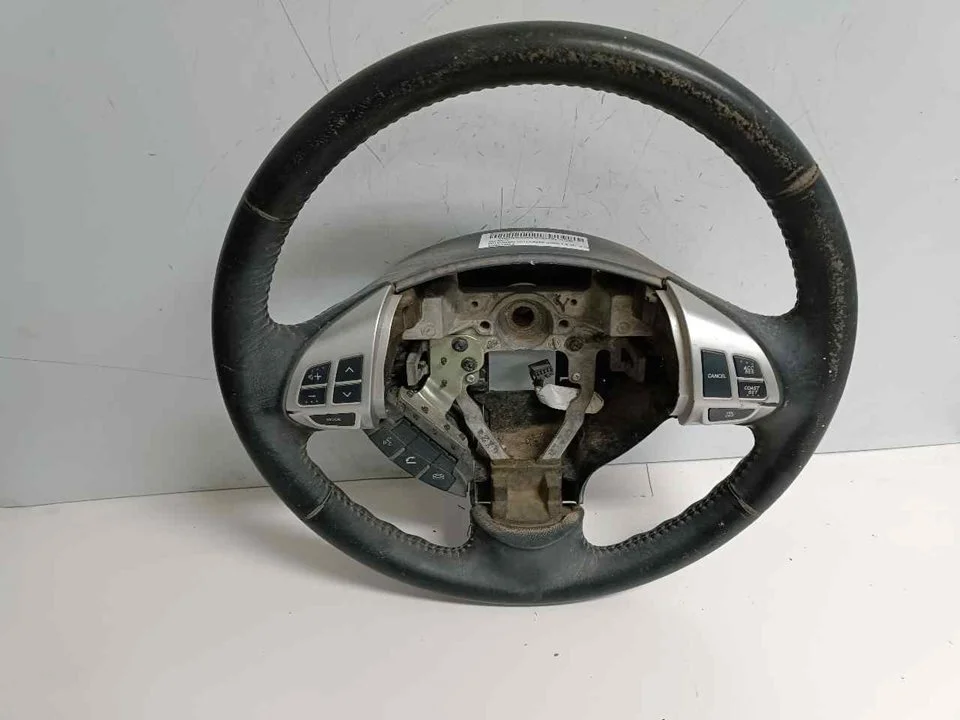Foto de VOLANTE MITSUBISHI OUTLANDER (CW0) 2.0 DI-D CAT (140 CV / 103 KW) referencia 4400A242XB