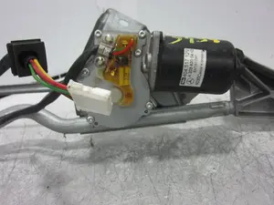 Foto de MOTOR LIMPIA DELANTERO MERCEDES-BENZ CLK (BM 209) CABRIO 3.2 V6 18V CAT (218 CV / 160 KW) referencia A2038200442 foto 4
