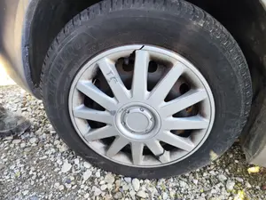 Foto de LLANTA FIAT II PUNTO (188) BERLINA 1.3 JTD CAT (69 CV / 51 KW)