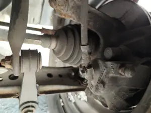Foto de MANGUETA DELANTERA IZQUIERDA SKODA OCTAVIA BERLINA (1U2) 1.9 TDI (90 CV / 66 KW) referencia 1J0407255AG