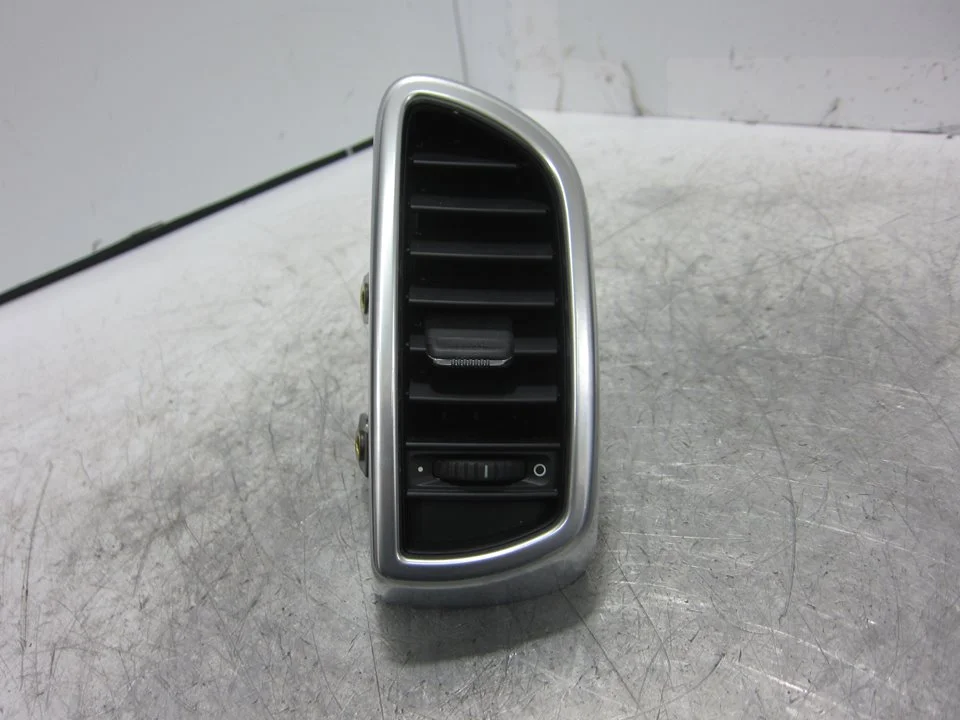 Foto de REJILLA AIREADORA PORSCHE CAYENNE (TIPO 92A) referencia 7P5819703D