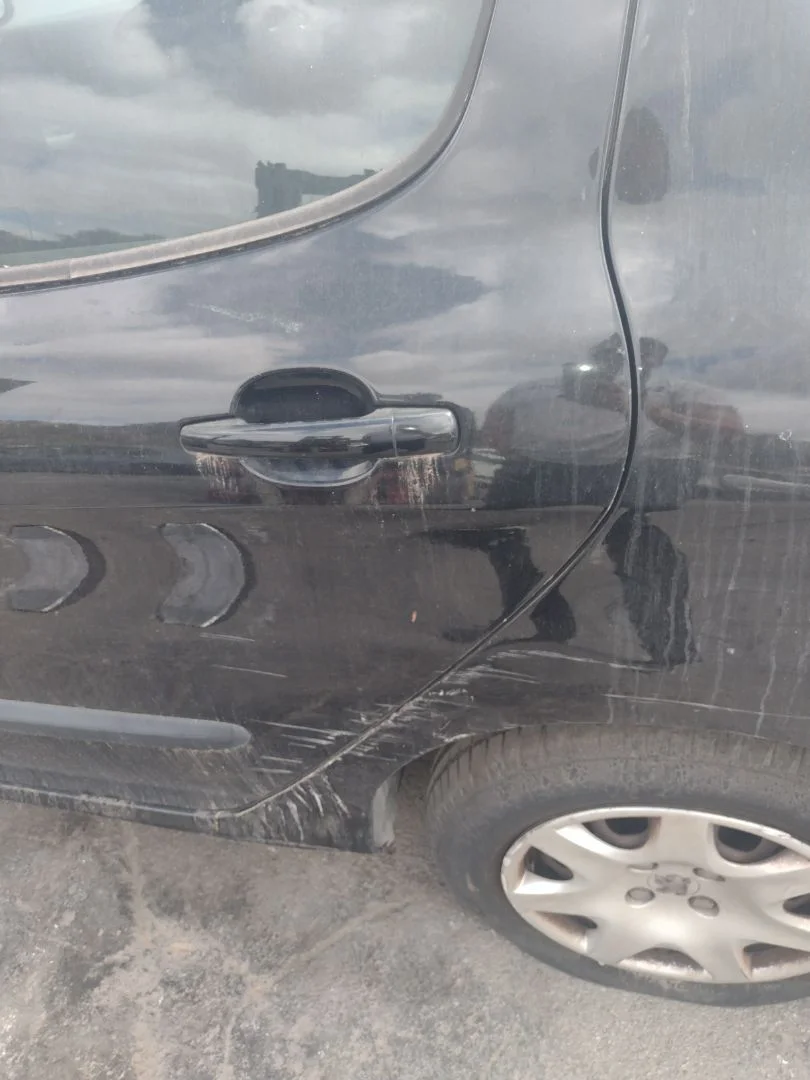 Foto de CERRADURA PUERTA TRASERA IZQUIERDA PEUGEOT 308 1.6 16V HDi (90 CV / 66 KW) referencia 9810309980